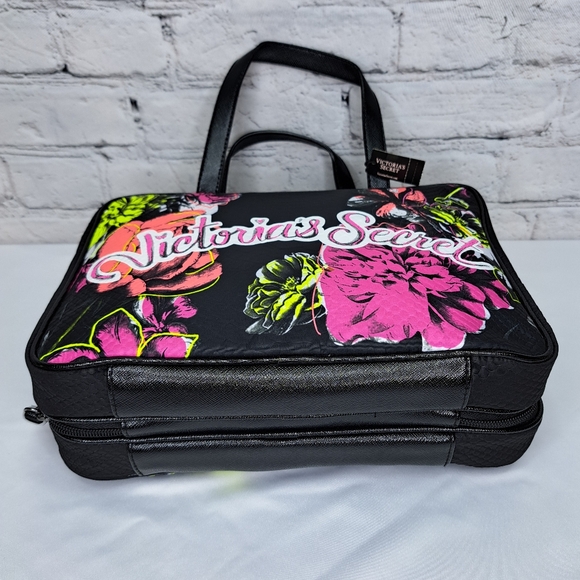 VICTORIA'S SECRET 'JETSETTER' DOUBLE STRAP HANGING TOILETRY BAG LIMITED-EDITION - Picture 11 of 16